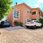 Apartment Dunatov